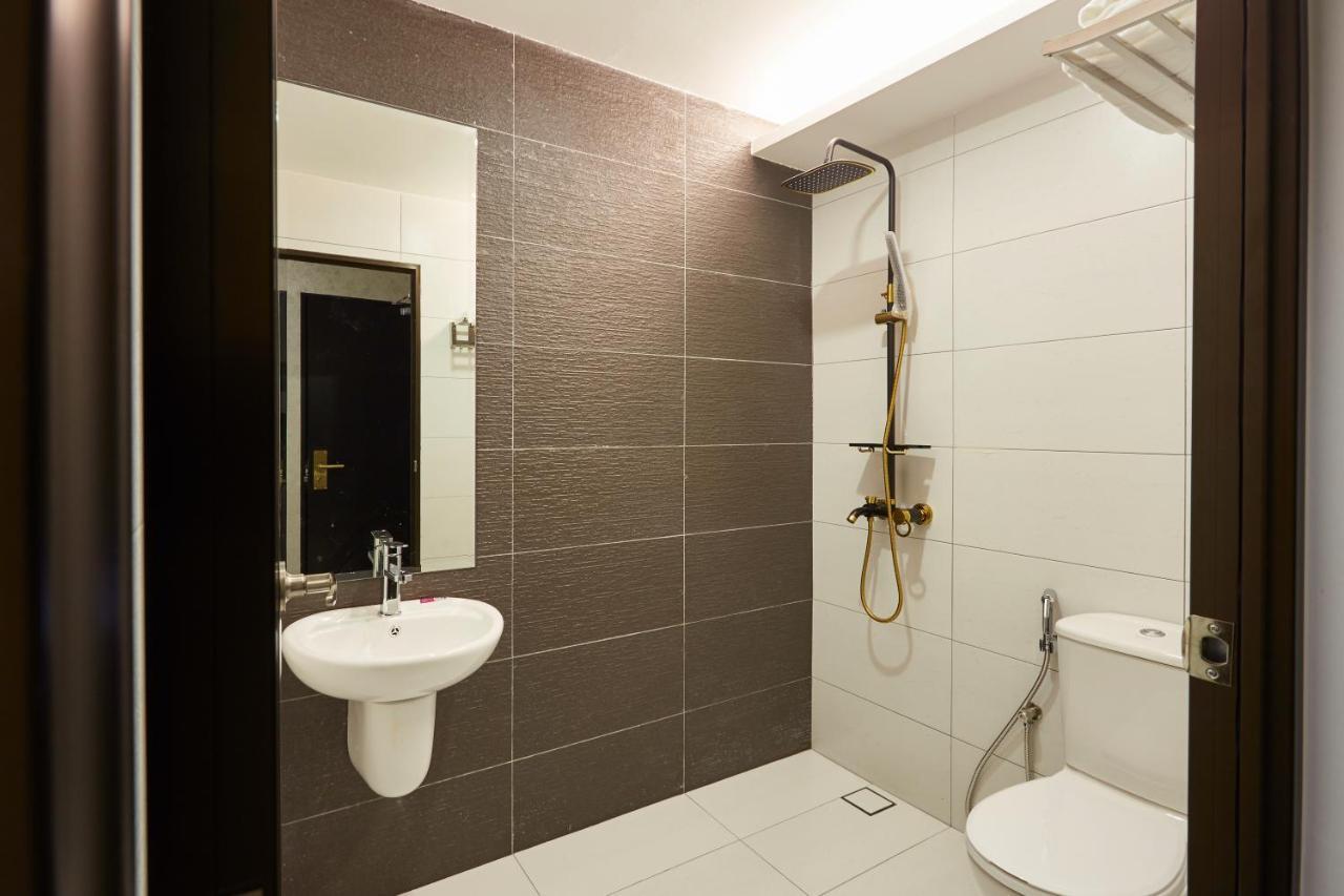 Dream Luxury Hotel Muar Exterior foto
