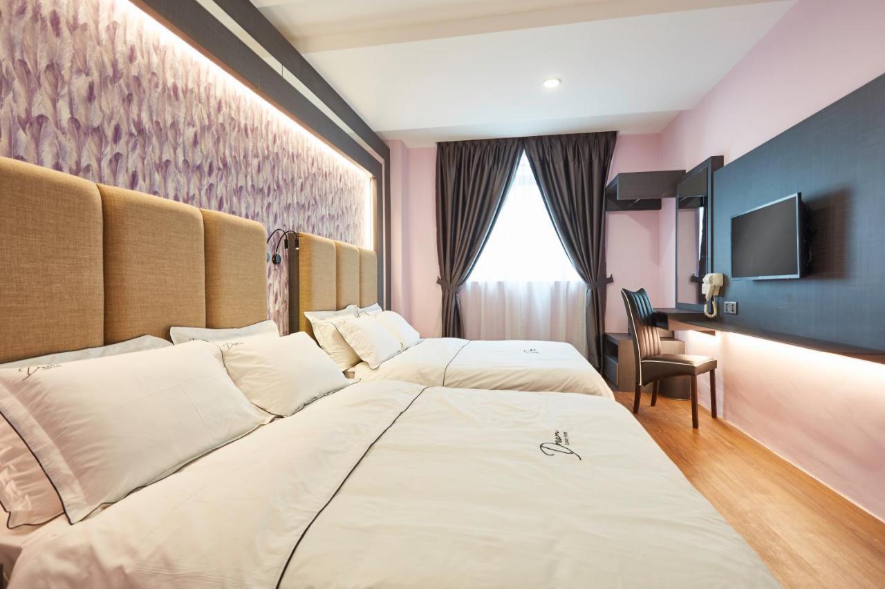 Dream Luxury Hotel Muar Exterior foto