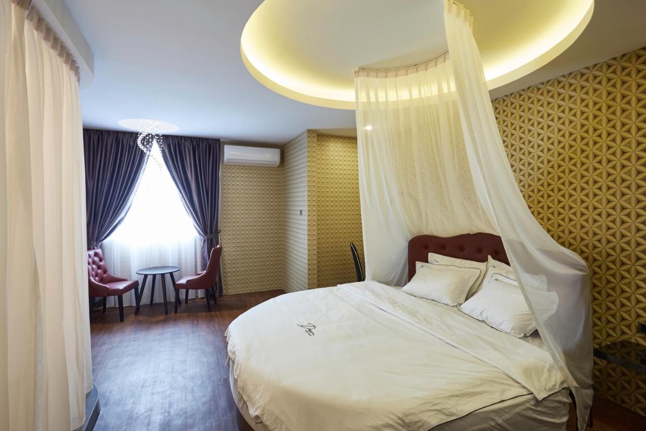 Dream Luxury Hotel Muar Exterior foto