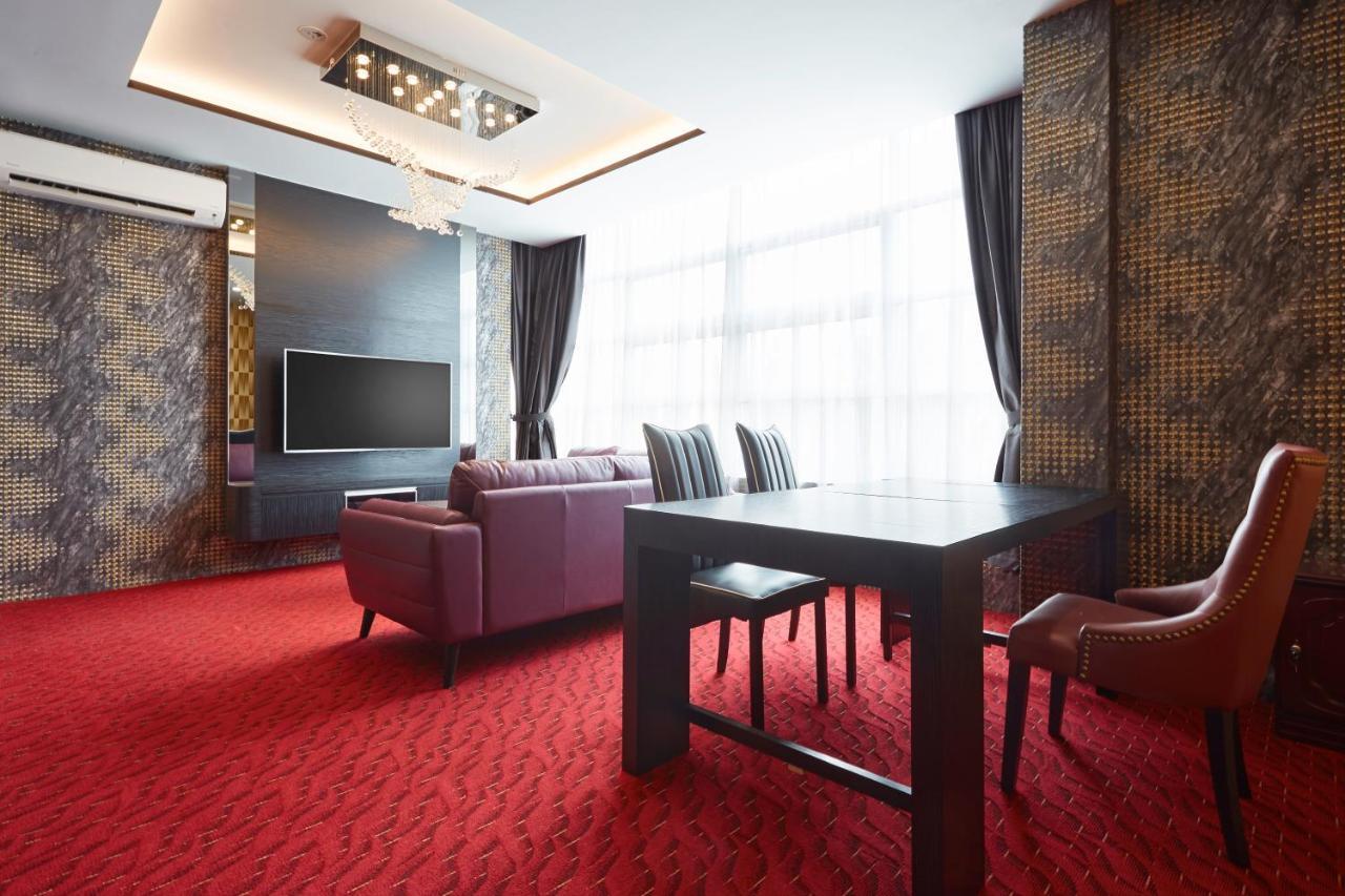 Dream Luxury Hotel Muar Exterior foto