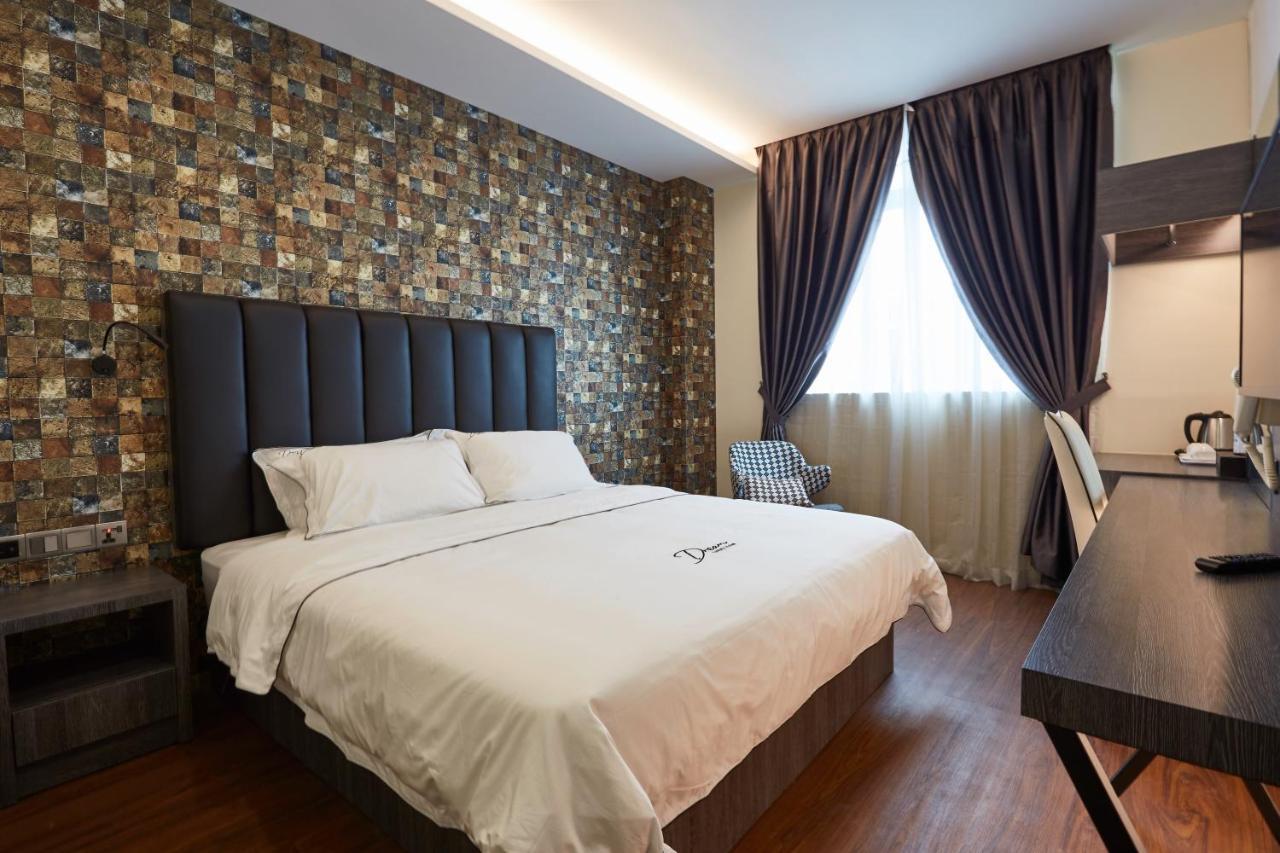 Dream Luxury Hotel Muar Exterior foto